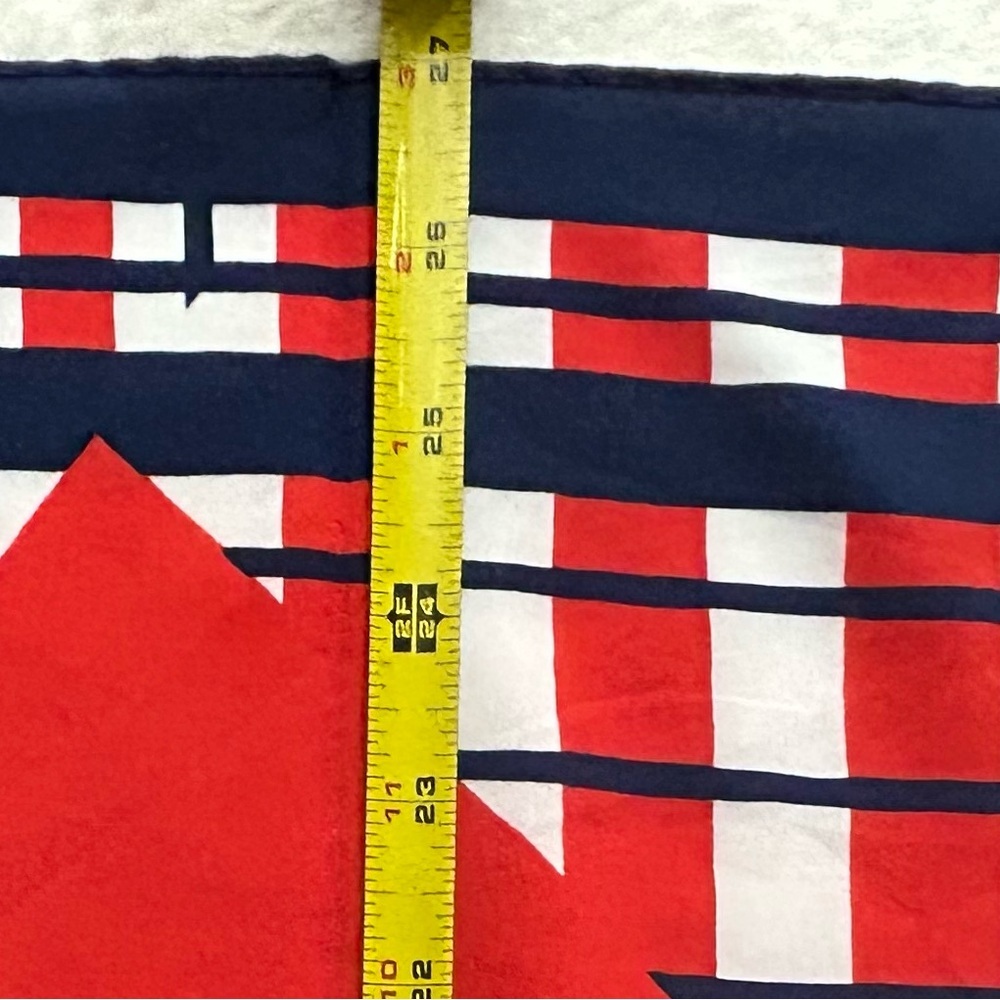 Vintage Vera Red White and Blue Geometric Scarf 27” X 27”100% Polyester - Picture 6 of 7